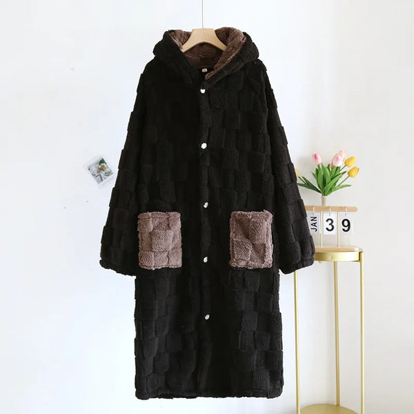 Elegant Winter Flannel Robe – Comfortable
