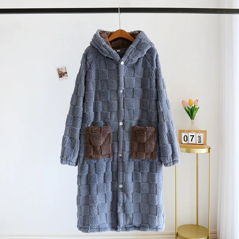 Elegant Winter Flannel Robe – Comfortable